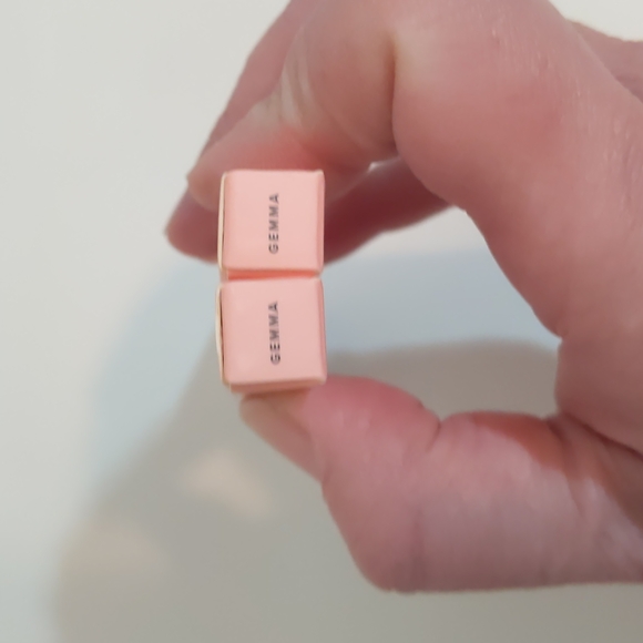 Lisa Armstrong Avon Lip liner - Picture 3 of 5